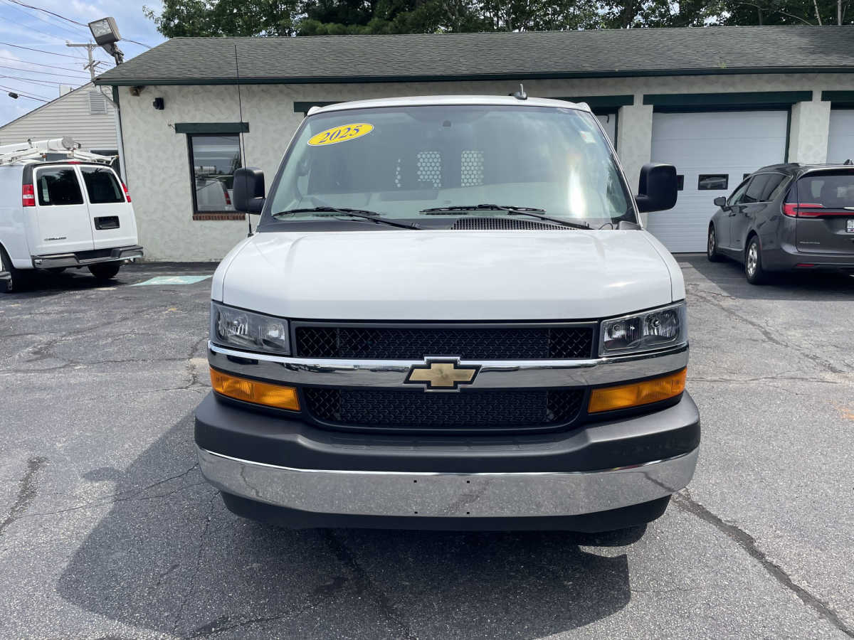 chevrolet express cargo 2025 1GCWGAFP8S1261440 image chevrolet express cargo 2025 1GCWGAFP8S1261440 image
